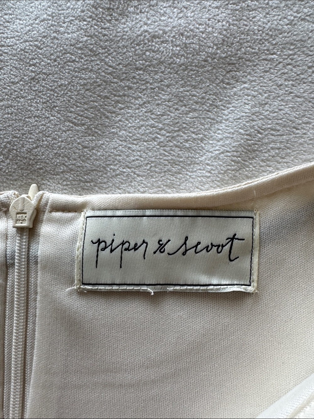Unknown Brand Cream Short-Sleeve A-Line Dress with Black Trim - Picture 6 of 13